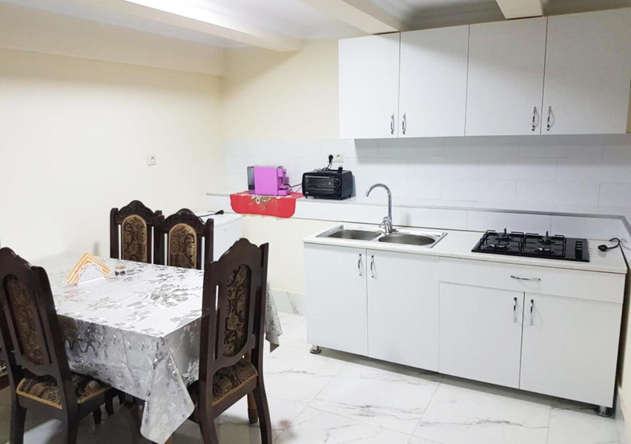 Guest House Amo Кутаиси Екстериор снимка