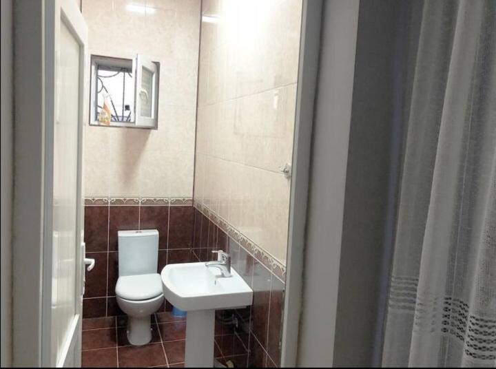 Guest House Amo Кутаиси Екстериор снимка