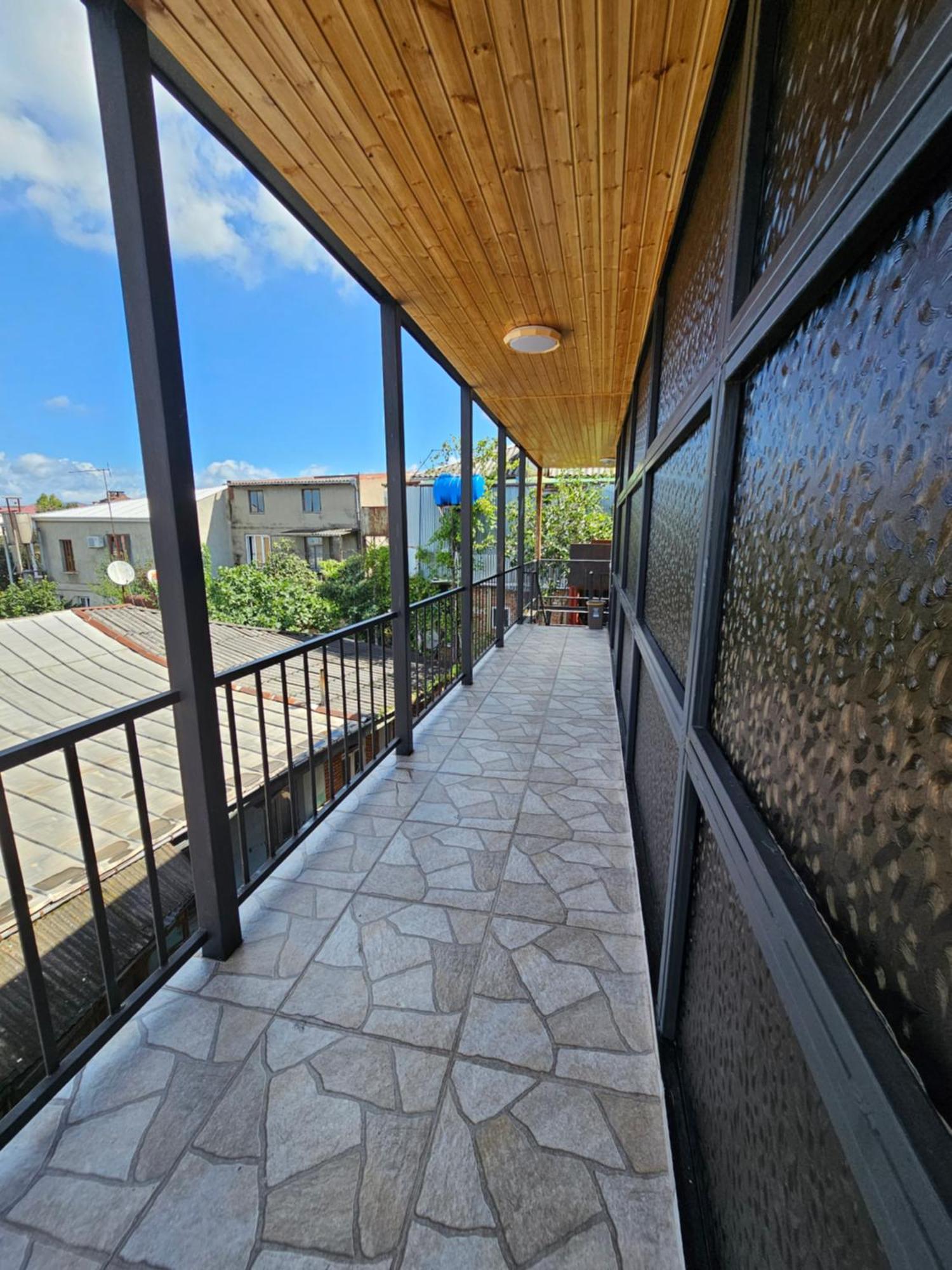 Guest House Amo Кутаиси Екстериор снимка