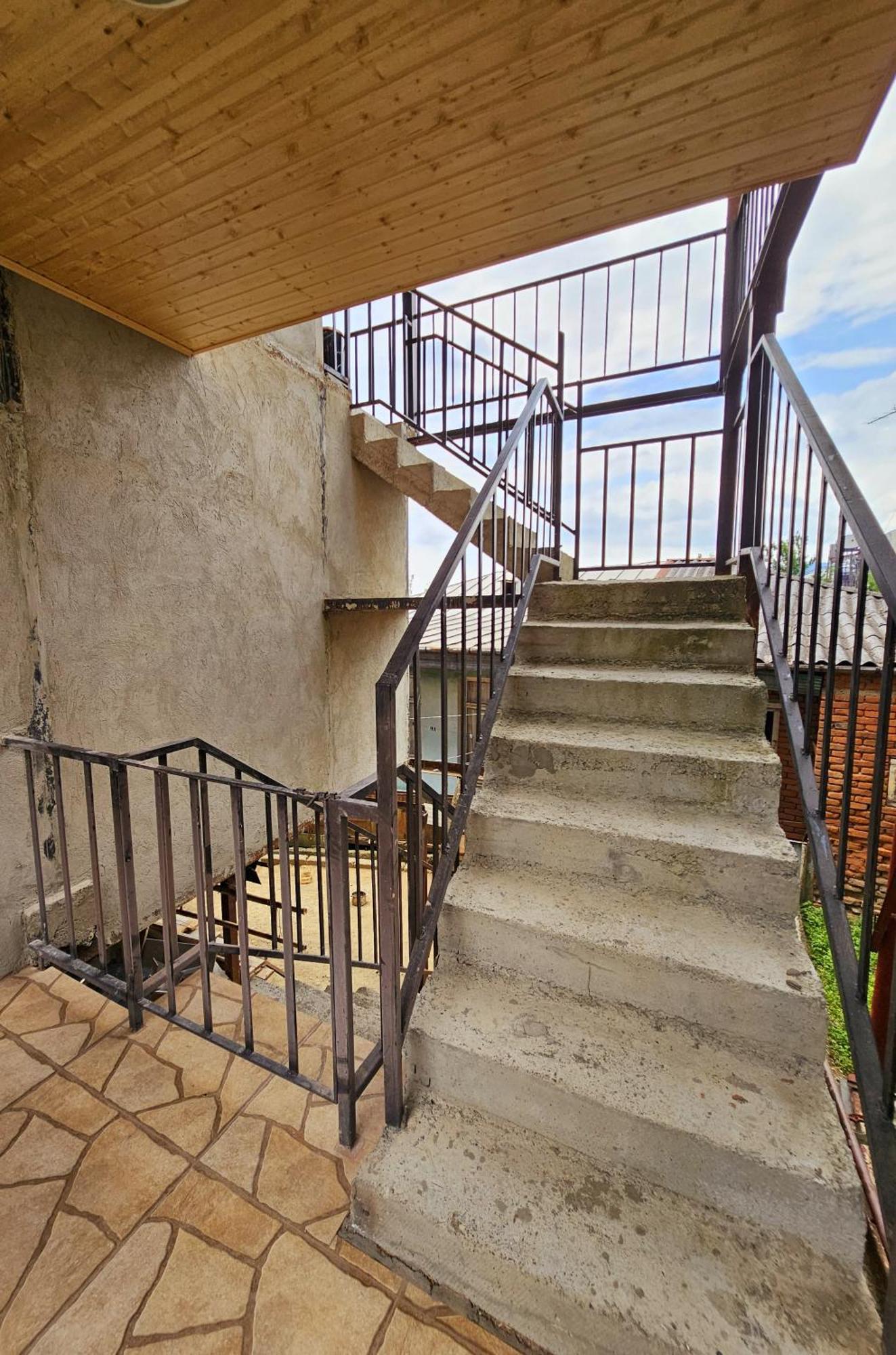 Guest House Amo Кутаиси Екстериор снимка