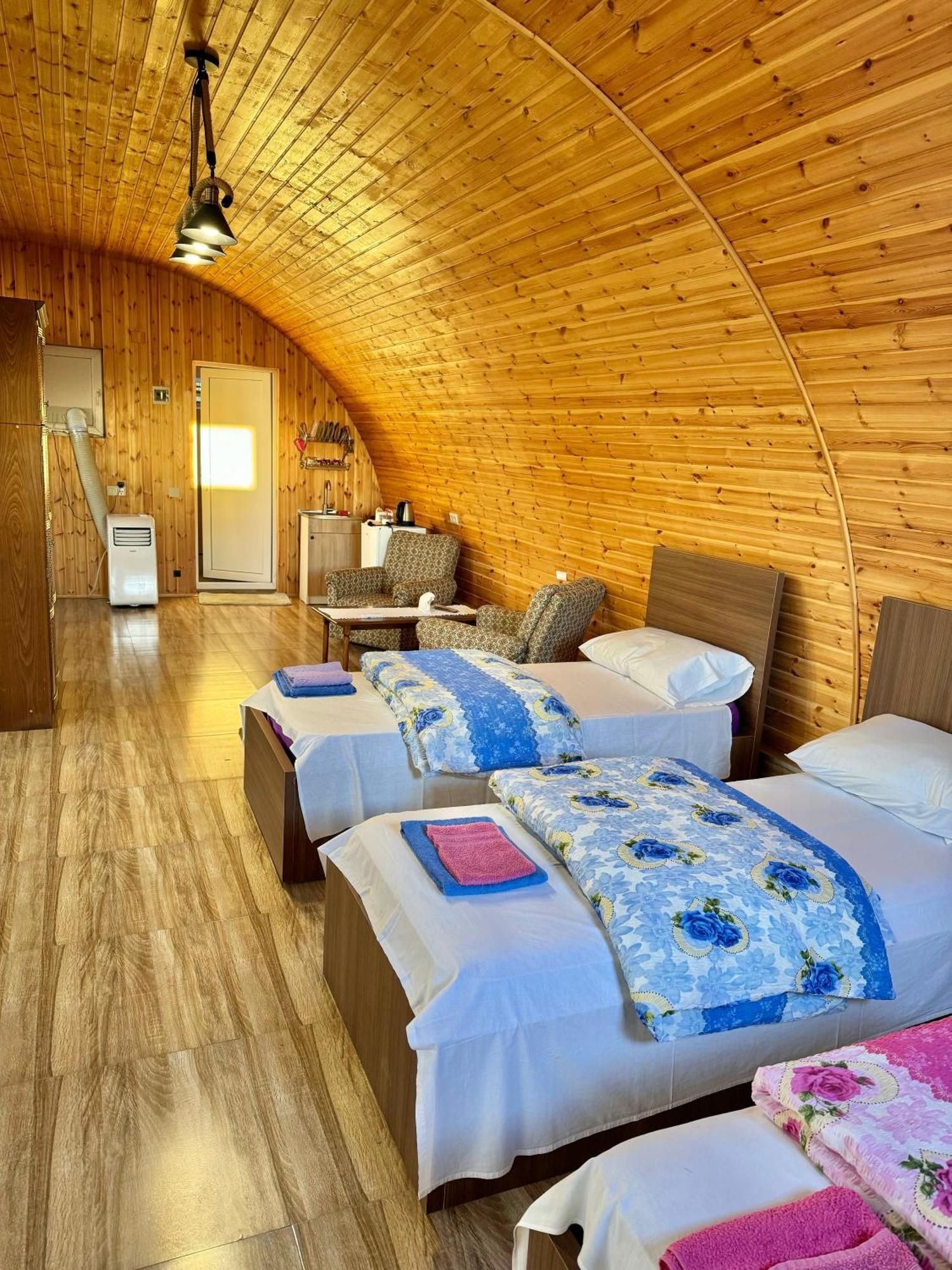 Guest House Amo Кутаиси Екстериор снимка