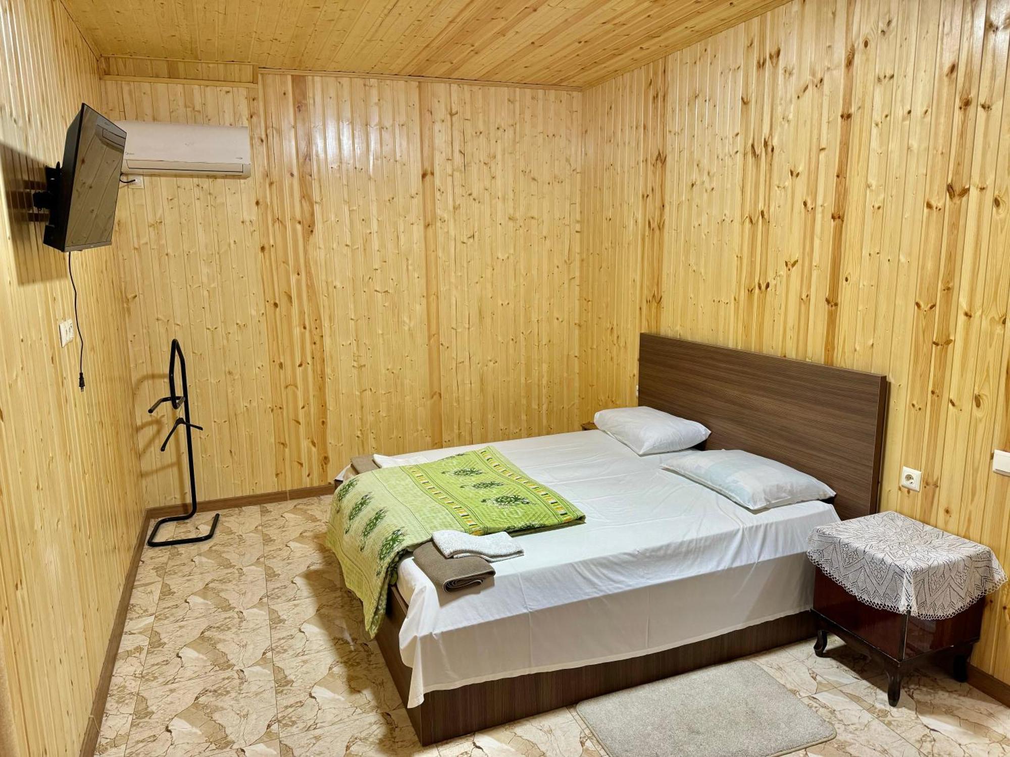 Guest House Amo Кутаиси Екстериор снимка