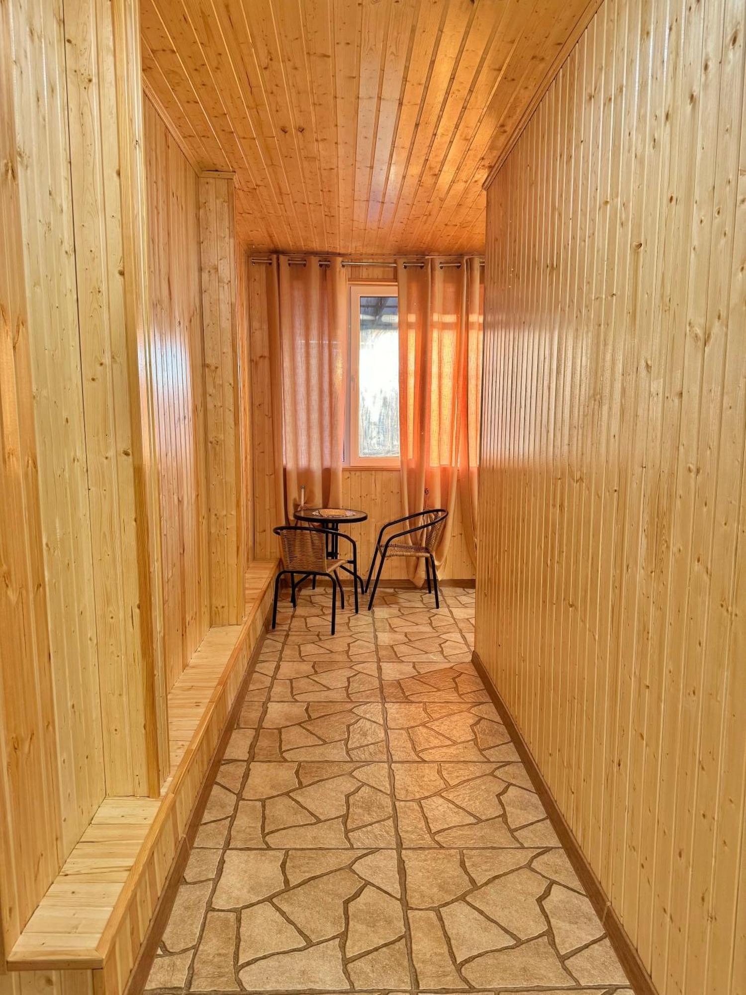 Guest House Amo Кутаиси Екстериор снимка